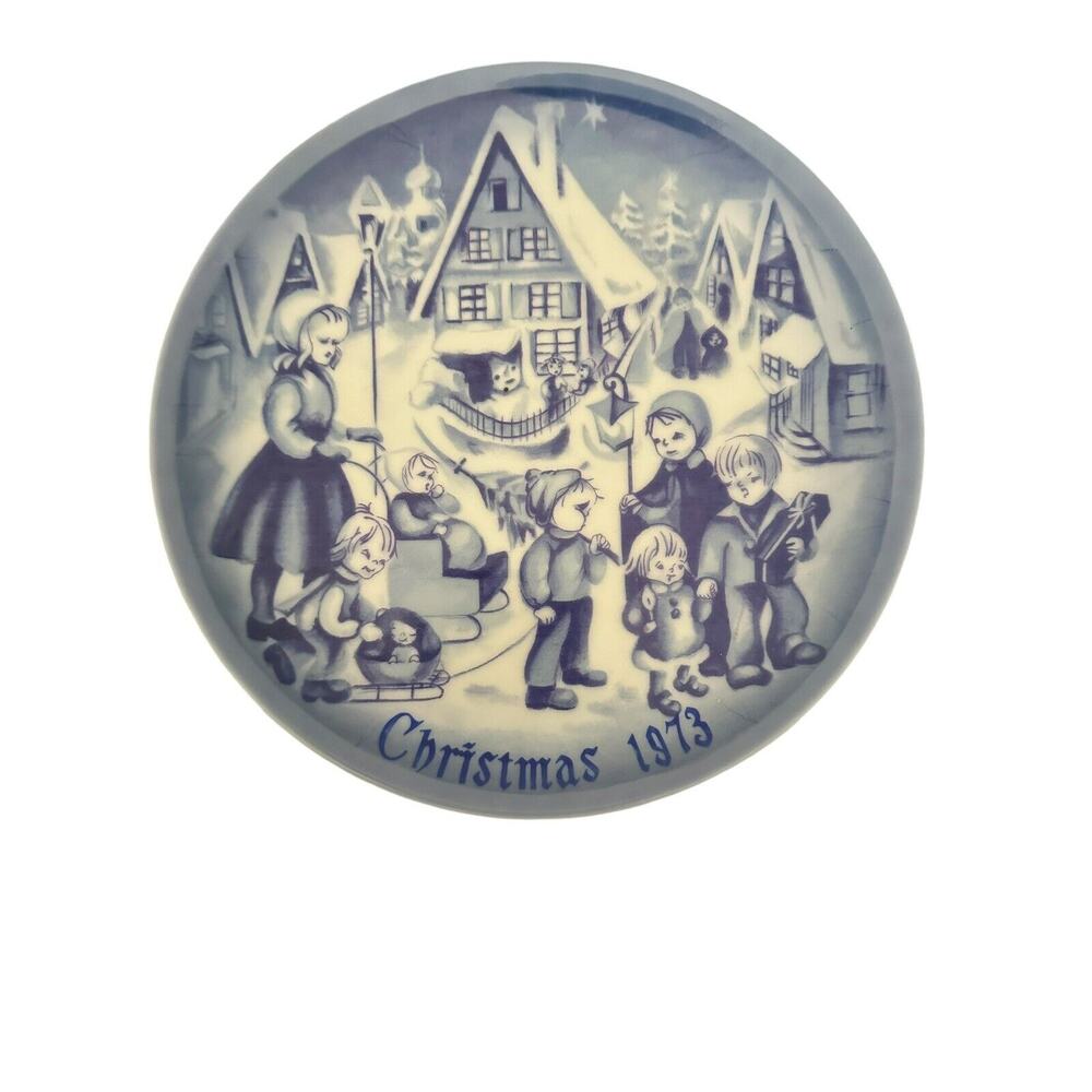 1974 Blue & White Christmas Plate Snow Scene Ready To Hang By Norcrest